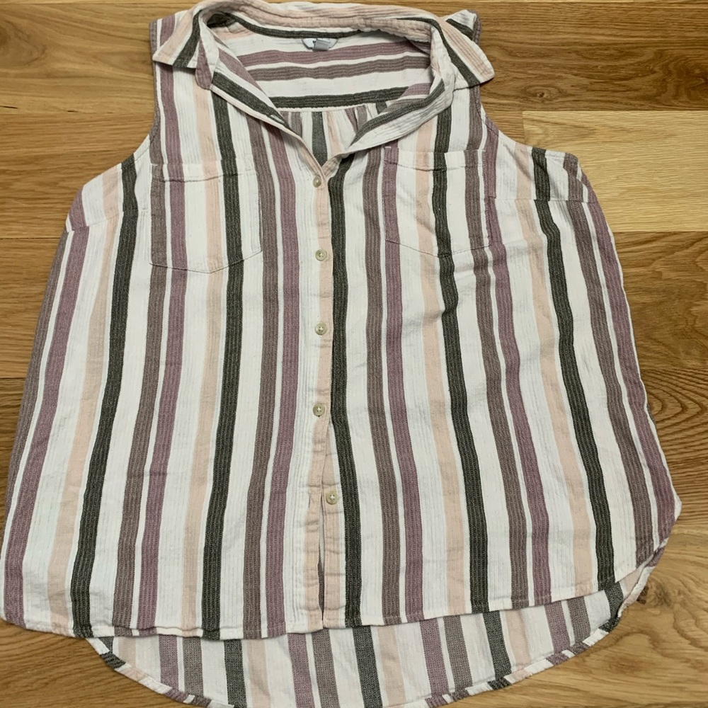 Sonoma sleeveless striped button up